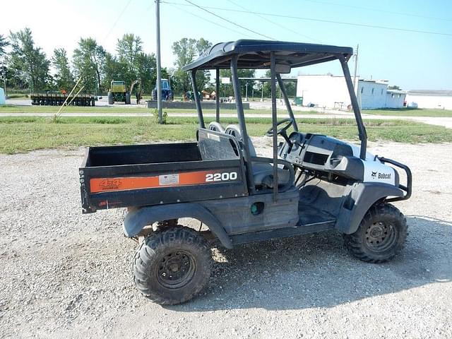 Image of Bobcat 2200 equipment image 4