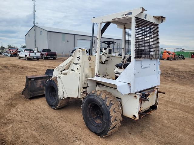 Image of Bobcat 2410 equipment image 4