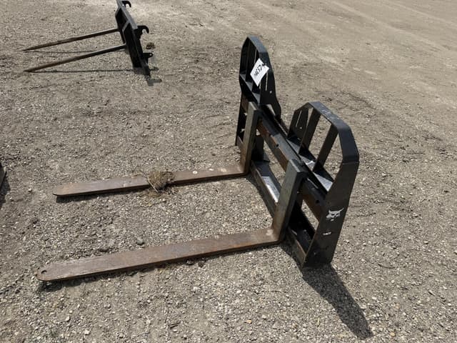 Image of Bobcat Pallet Fork HD equipment image 4
