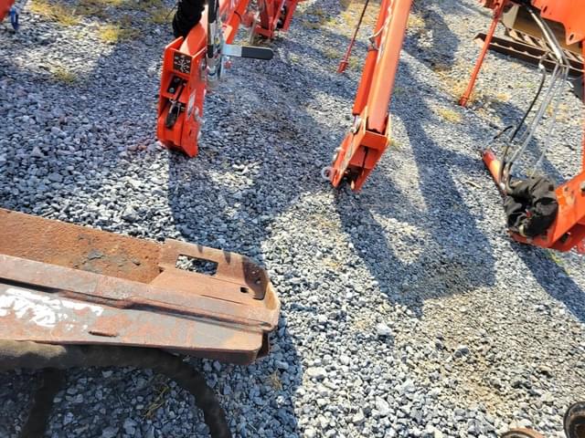 Image of Bobcat 30C equipment image 2