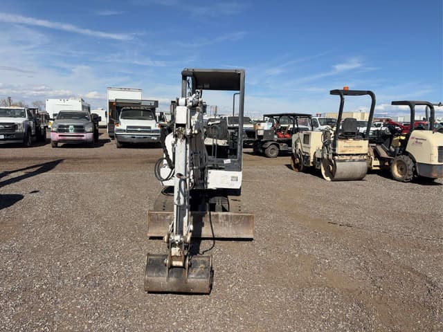 Image of Bobcat 325 equipment image 1