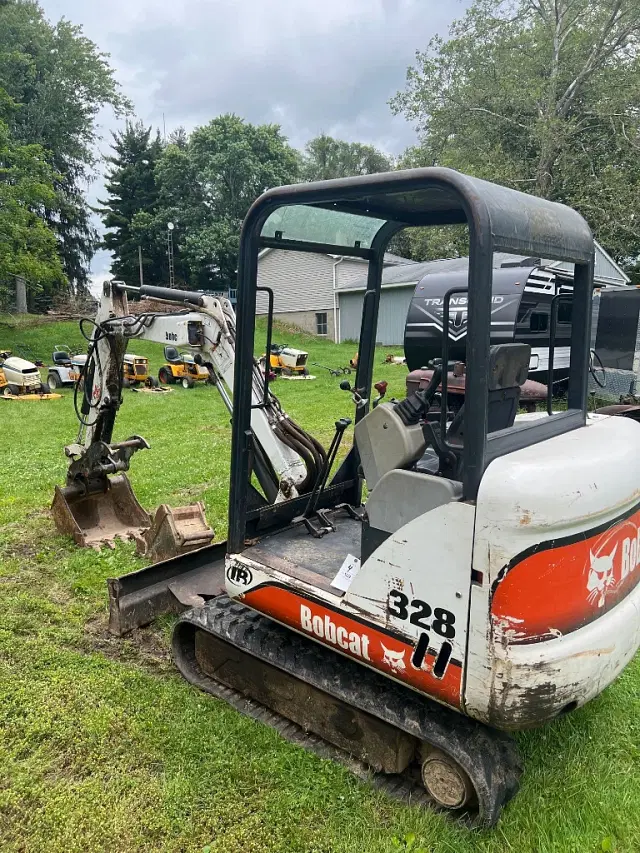 Image of Bobcat 328 equipment image 1