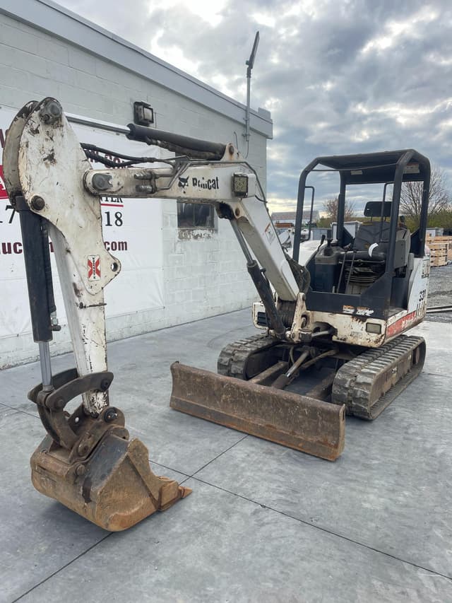 Image of Bobcat 331 equipment image 1