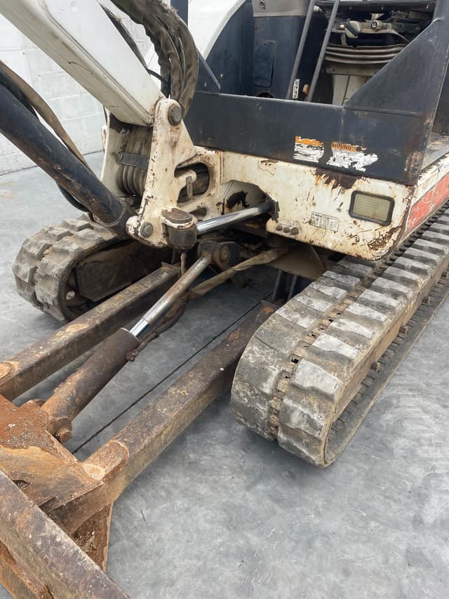 Image of Bobcat 331 equipment image 2