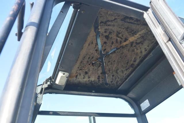 Image of Bobcat 331 equipment image 4