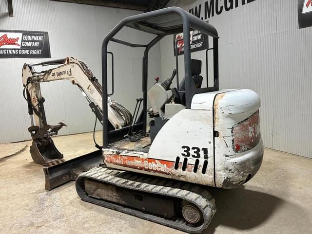 Image of Bobcat 331 equipment image 2
