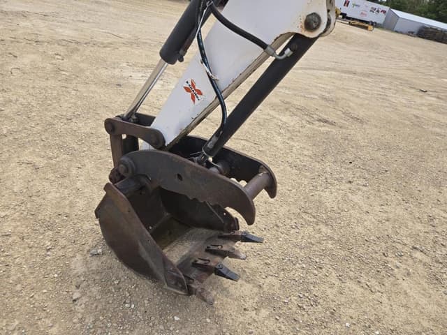 Image of Bobcat 335 equipment image 2