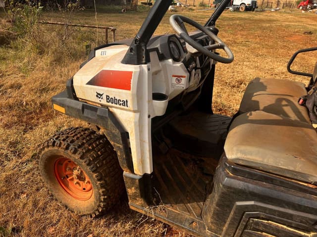 Image of Bobcat 3400 equipment image 3