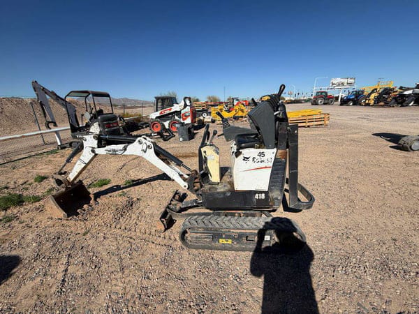 Bobcat 418 Equipment Image0