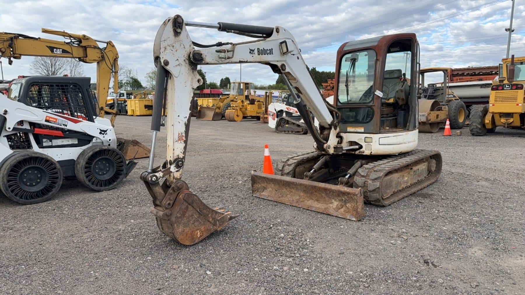 Bobcat 435ZHS Equipment Image0