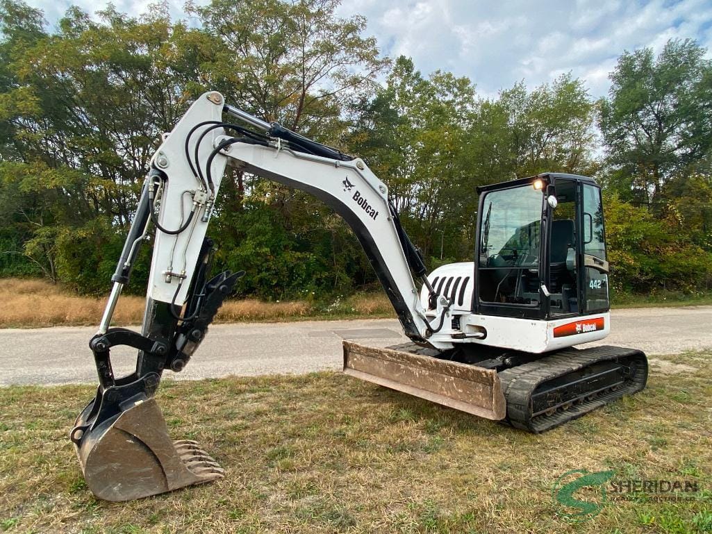 Main image Bobcat 442