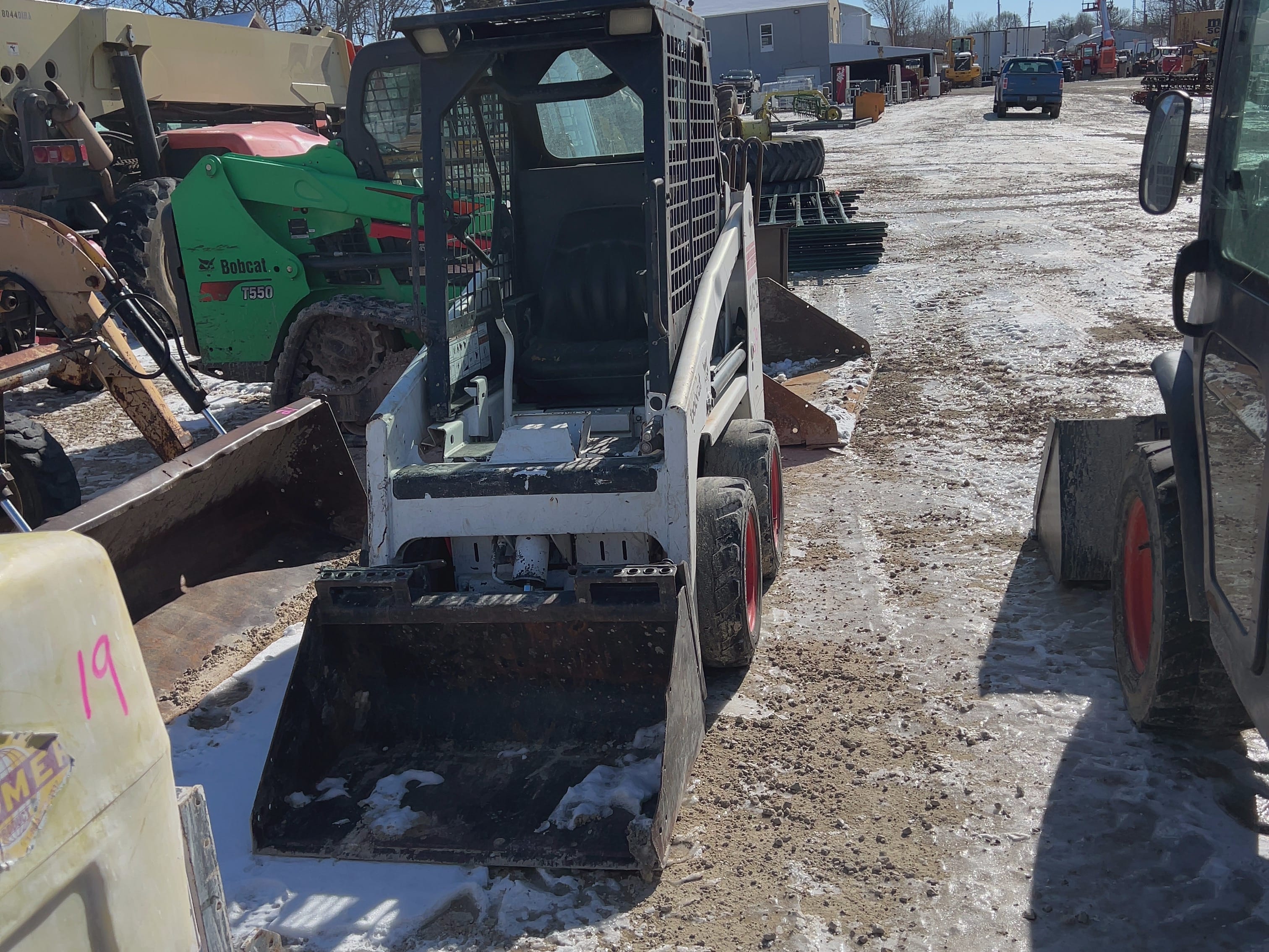 Main image Bobcat 463