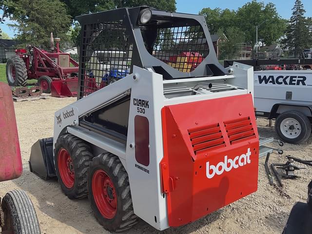 Image of Bobcat 530 equipment image 3