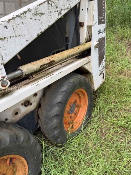Image of Bobcat 543B equipment image 4