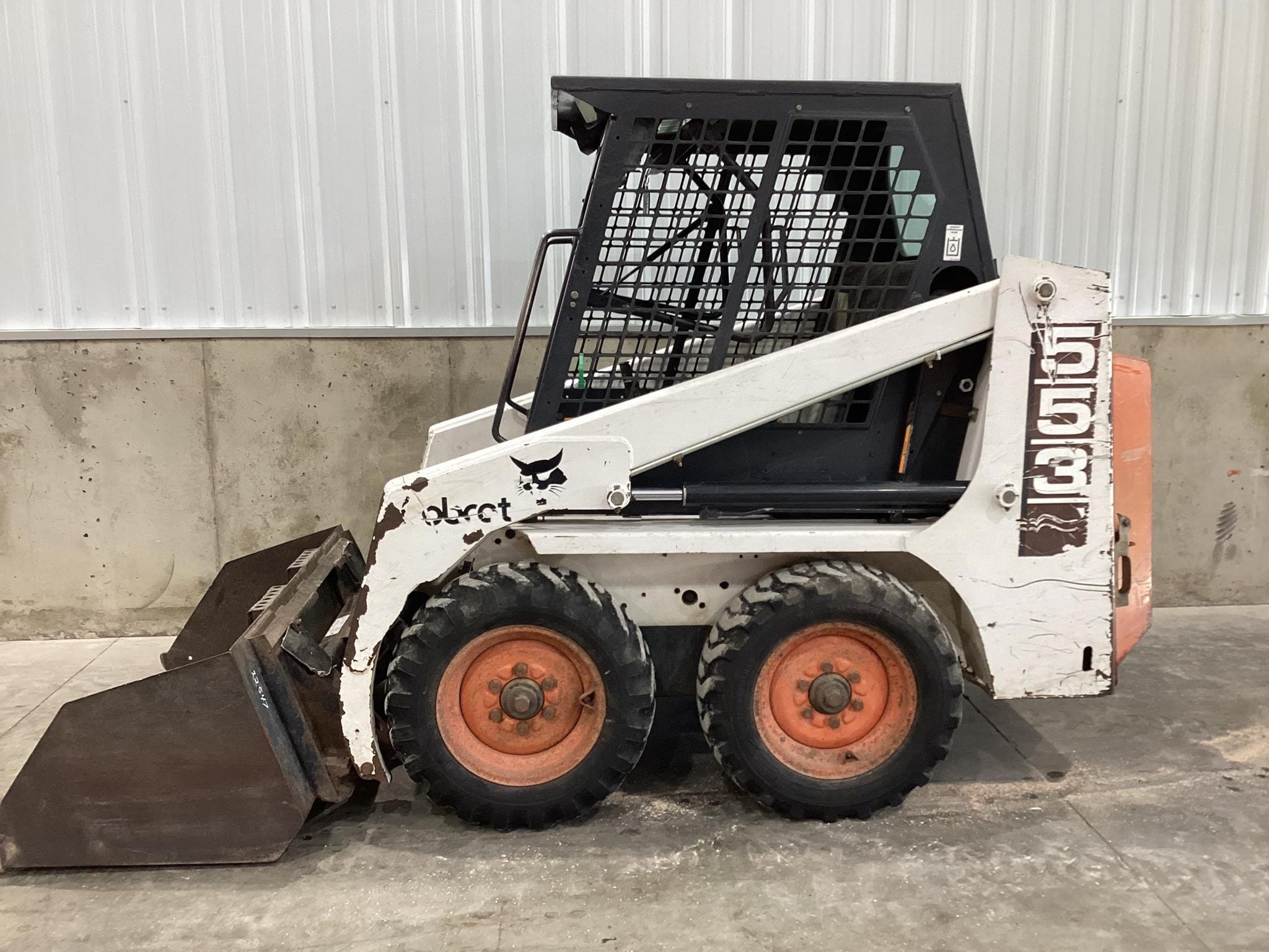 1999 Bobcat 553 Equipment Image0