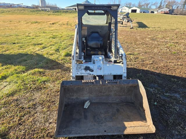 Image of Bobcat 553 equipment image 2