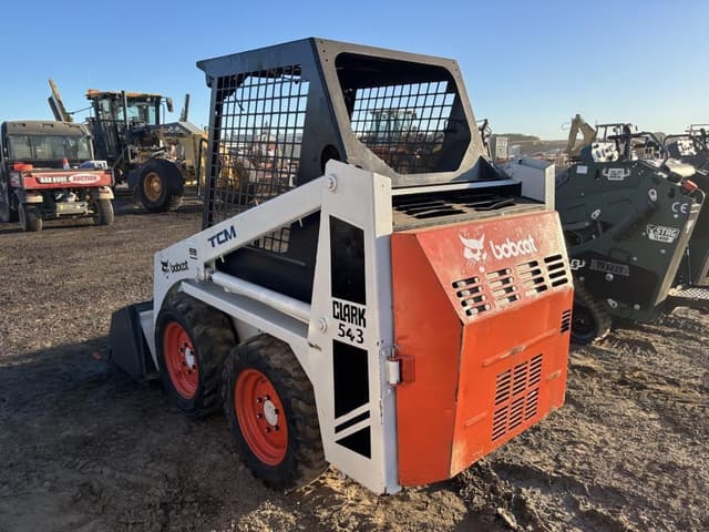 Image of Bobcat 553 equipment image 3