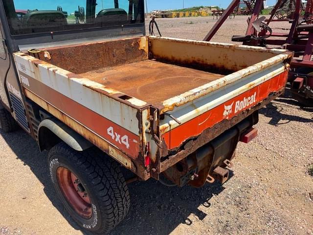 Image of Bobcat Toolcat 5600 equipment image 4