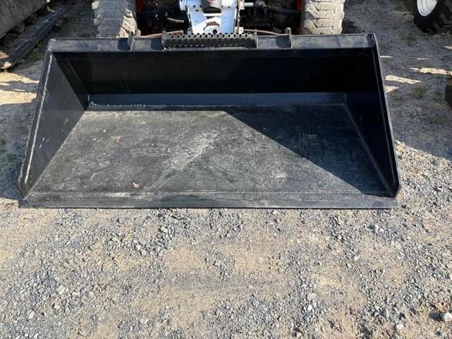 Image of Bobcat Toolcat 5600 equipment image 3
