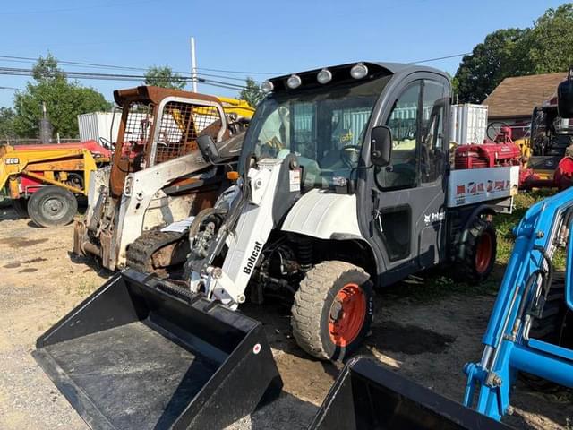 Image of Bobcat Toolcat 5600 equipment image 1