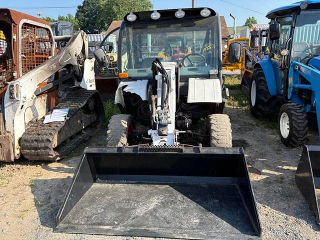 Image of Bobcat Toolcat 5600 equipment image 2