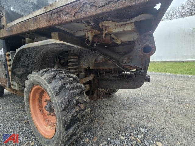 Image of Bobcat Toolcat 5600 equipment image 3
