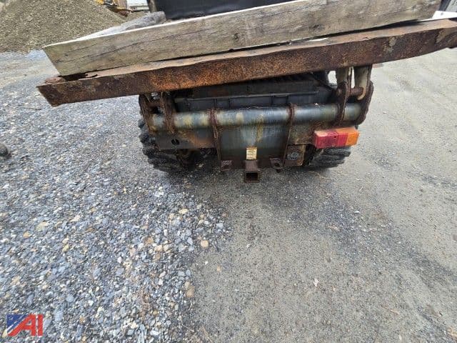 Image of Bobcat Toolcat 5600 equipment image 4