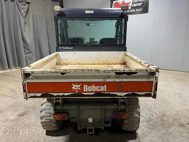 Image of Bobcat Toolcat 5600 equipment image 3