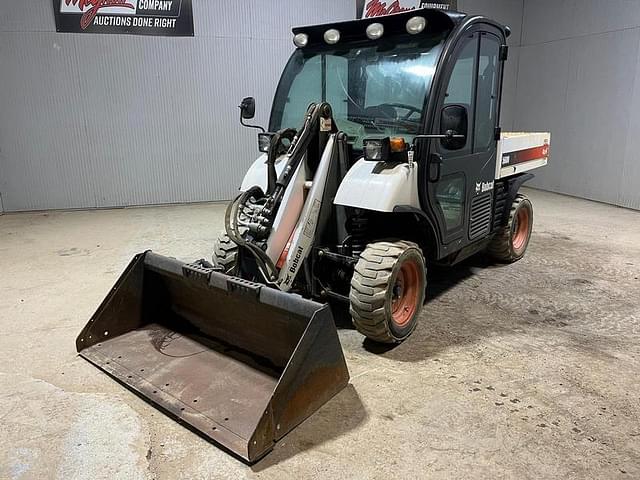 Image of Bobcat Toolcat 5600 equipment image 1