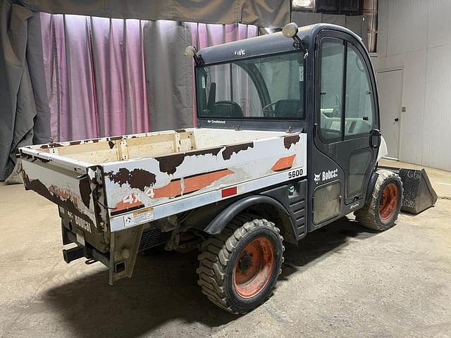 Image of Bobcat Toolcat 5600 equipment image 4