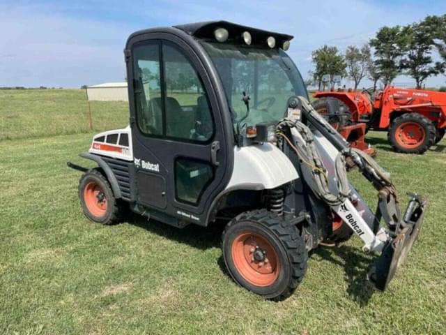 Image of Bobcat 5610 equipment image 4