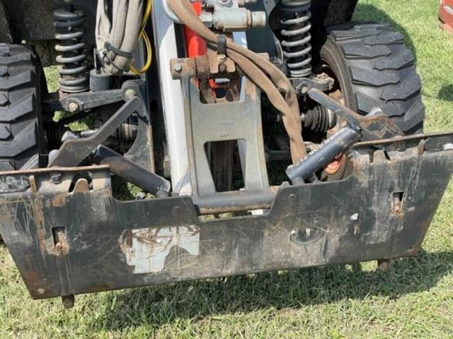Image of Bobcat 5610 equipment image 2