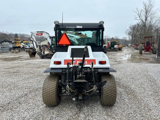 Image of Bobcat 5610 equipment image 2