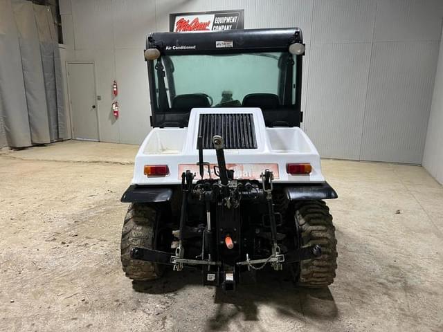 Image of Bobcat Toolcat 5610 equipment image 3