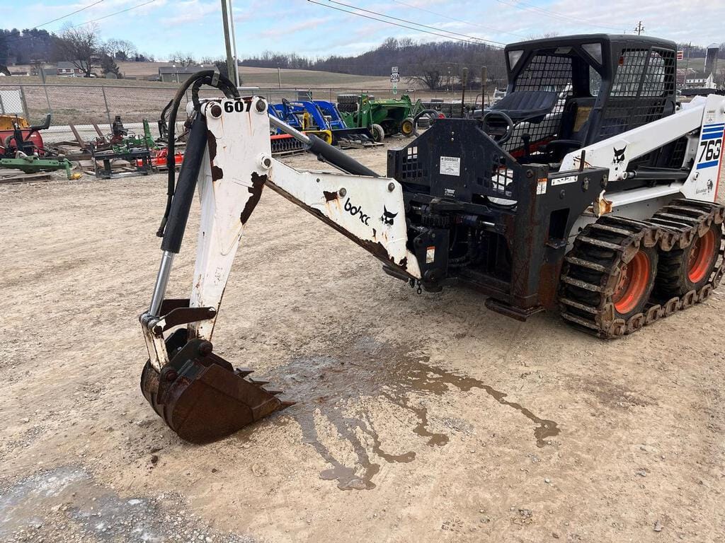 Main image Bobcat 607