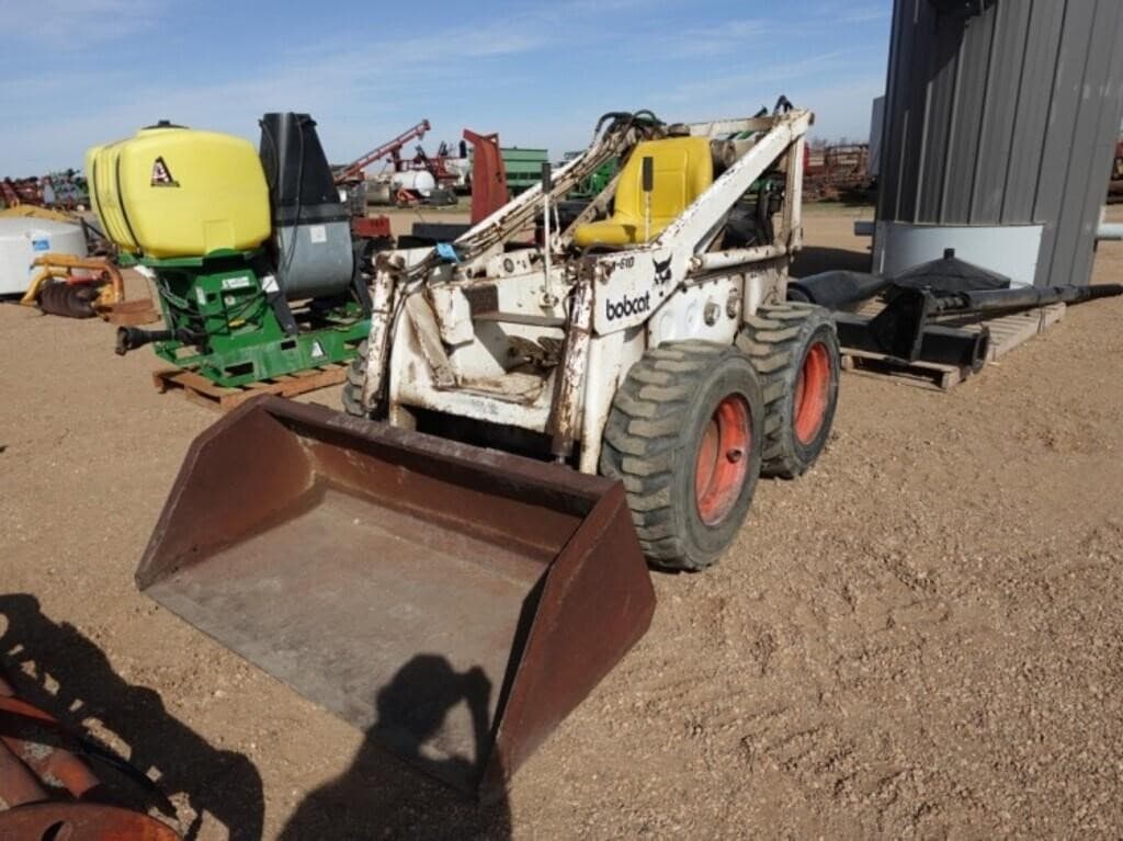 Image of Bobcat M-610 Primary image