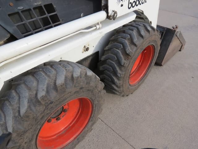 Image of Bobcat 642B equipment image 3