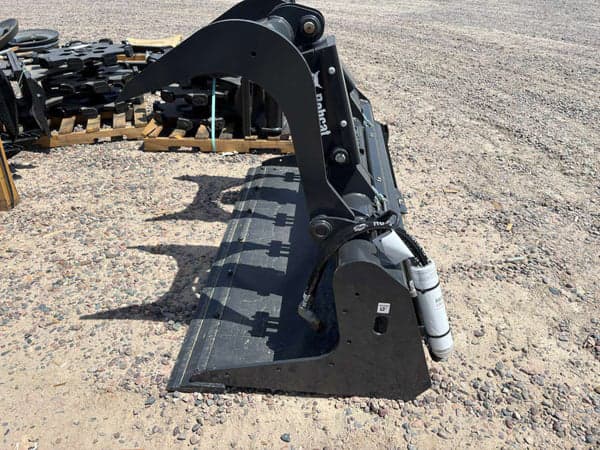 Image of Bobcat 68IG equipment image 4