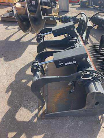 Image of Bobcat 68IG equipment image 3
