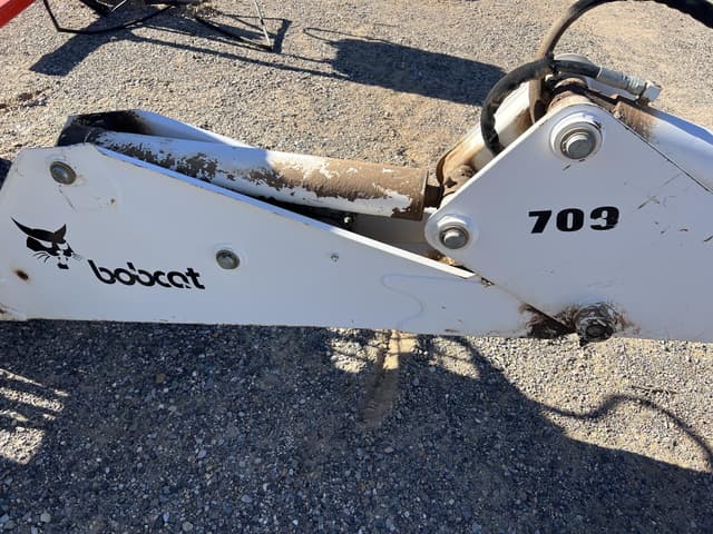 Image of Bobcat 709 equipment image 4