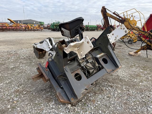 Image of Bobcat 709 equipment image 3