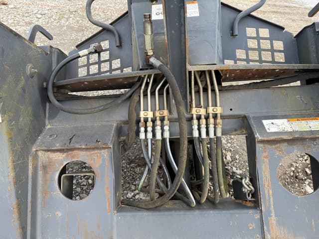 Image of Bobcat 709 equipment image 4