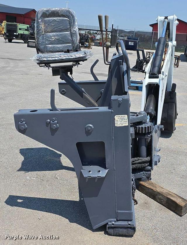 Image of Bobcat 709 equipment image 4