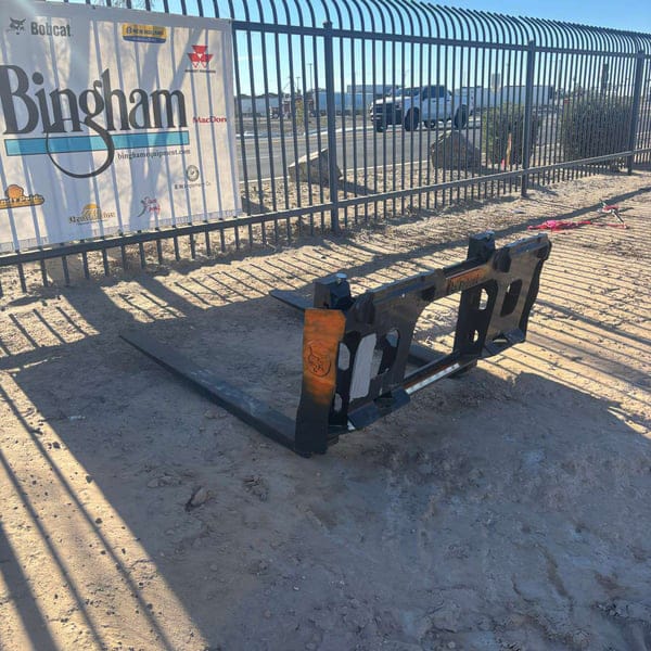 Bobcat 7353072 Equipment Image0