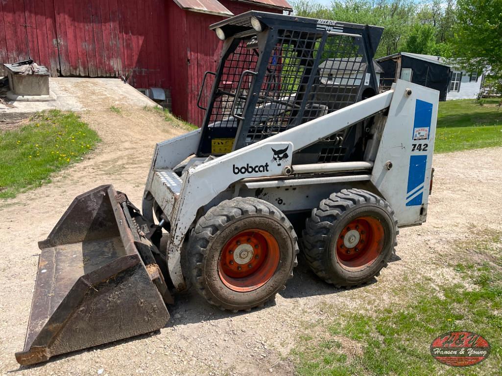 Image of Bobcat 742 Primary image
