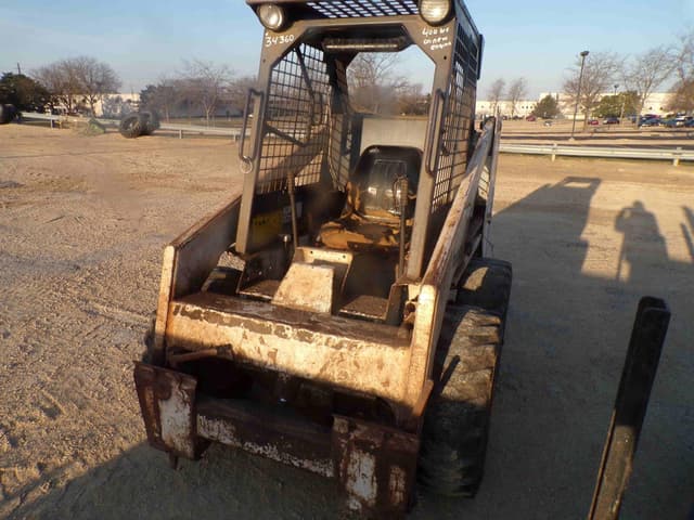 Image of Bobcat 743 equipment image 2