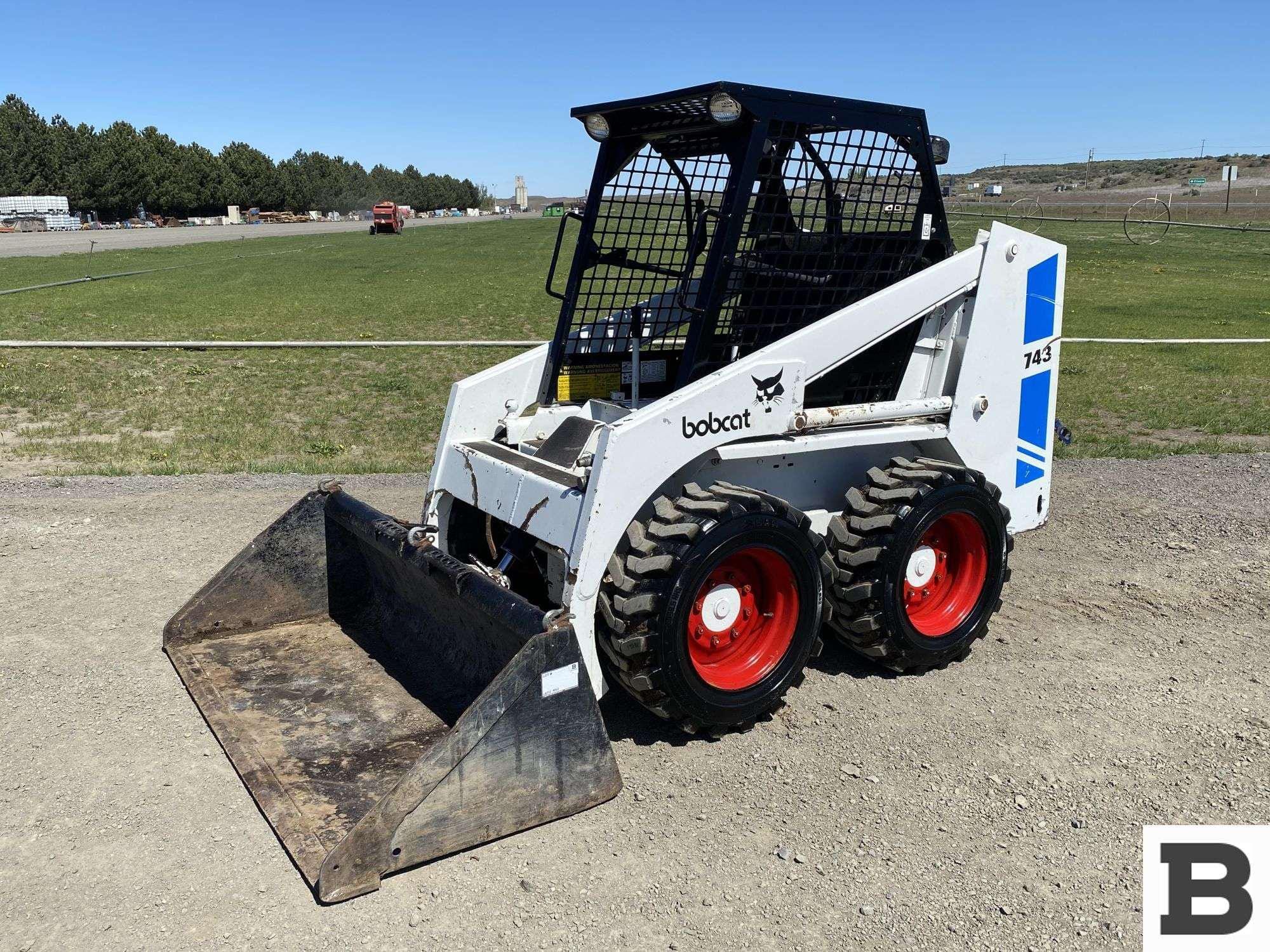 Main image Bobcat 743