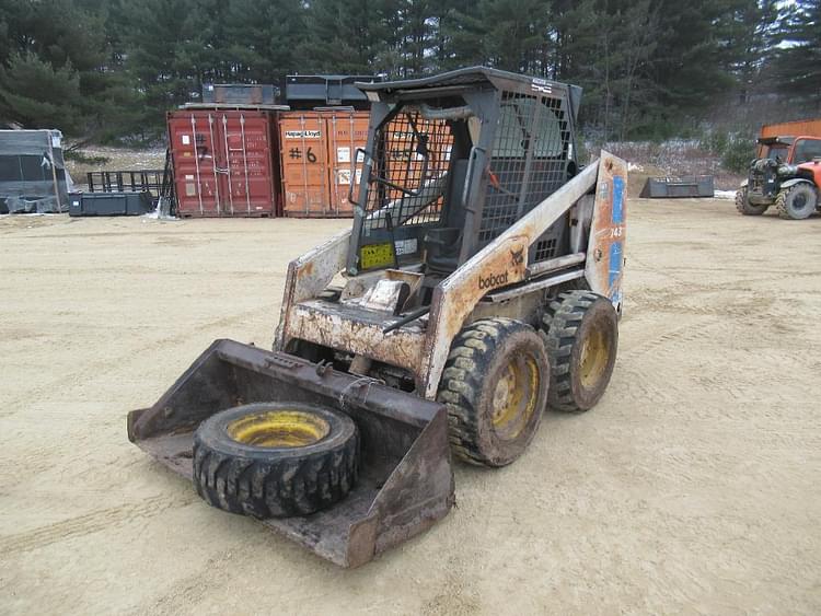 Bobcat 743 Equipment Image0