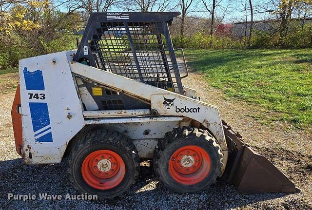 Image of Bobcat 743 equipment image 3