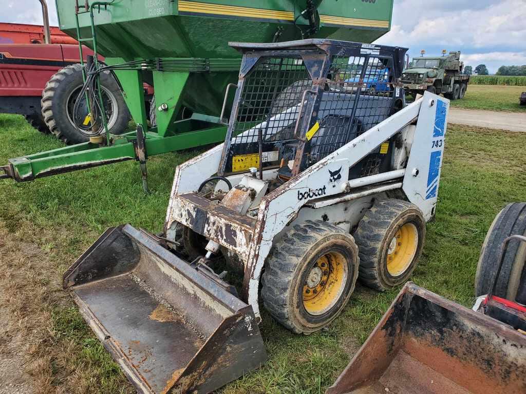 Main image Bobcat 743